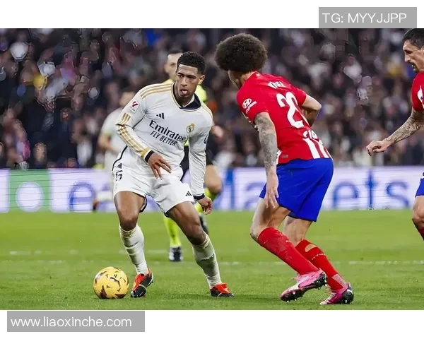 皇马赛场爆发小插曲,裁判如何处理? 皇马赛场爆发小插曲,裁判如何处理?